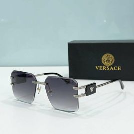 Picture of Versace Sunglasses _SKUfw55114006fw